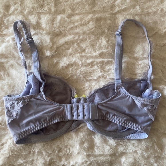 Victoria’s Secret Unlined Demi Bra - Picture 3 of 4